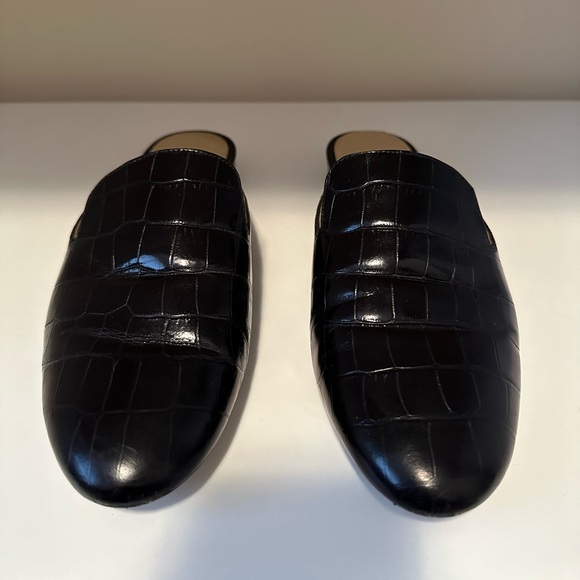 Michael Kors Embossed Natasha Slide - Picture 3 of 7